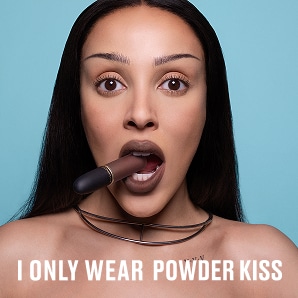 M·A·C POWDER KISS