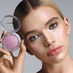 Glow Play Bouncy Highlighter